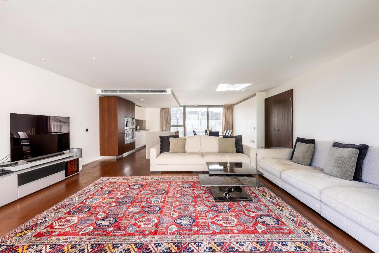Beautiful 4 Bed Abode Near Imperial Wharf Londres