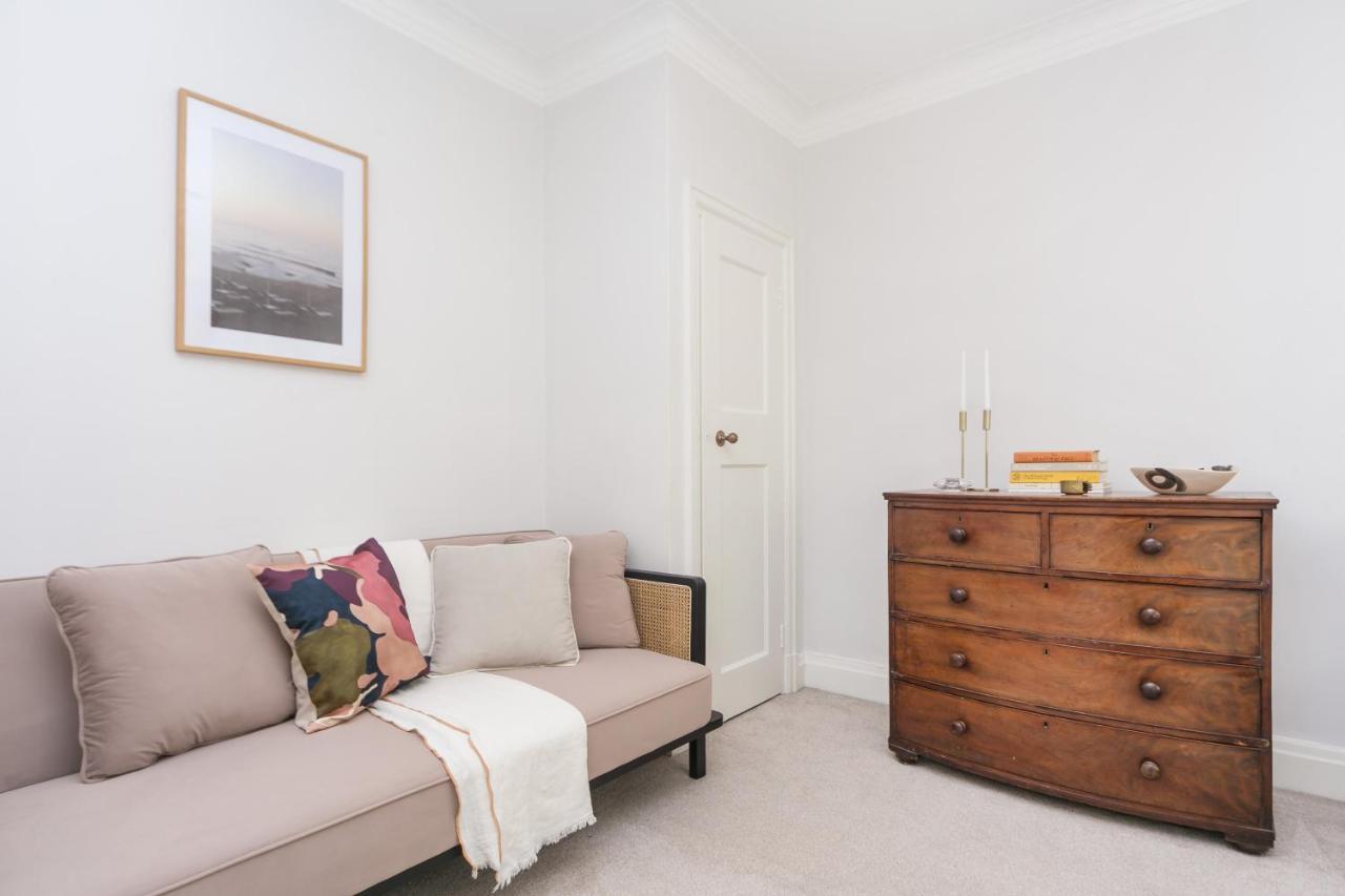 Apartamento Beautifully Presented Centrally Located Londres