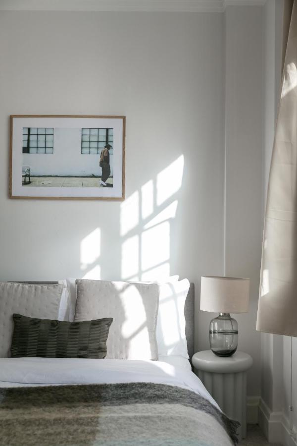 Beautifully Presented Centrally Located