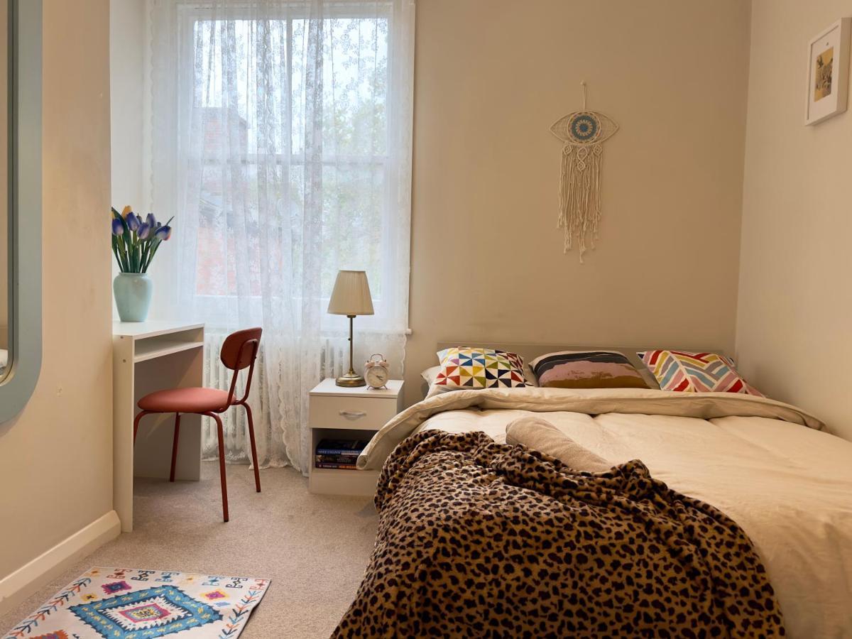 Homestay Cosy 3 Bedroom Flat Nearby Willsden *