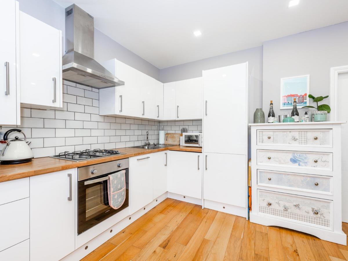Apartamento Amazing Lovely 1bdr Apartment, South Londres