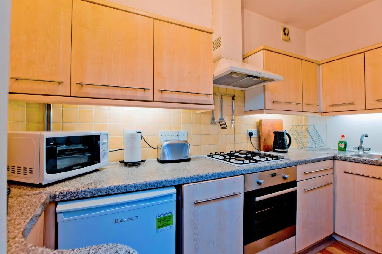 Apartment Gorgeous 2-bed Flat - 25 Minutes Walk From Winter Wonderland London