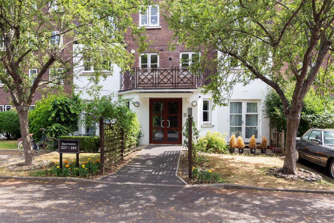 The West Brompton Collection * Londres