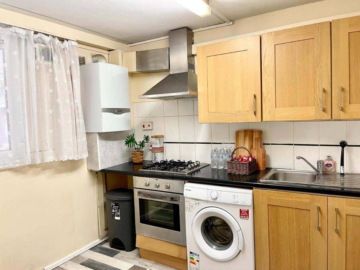 3br Close Station Appartement Londen