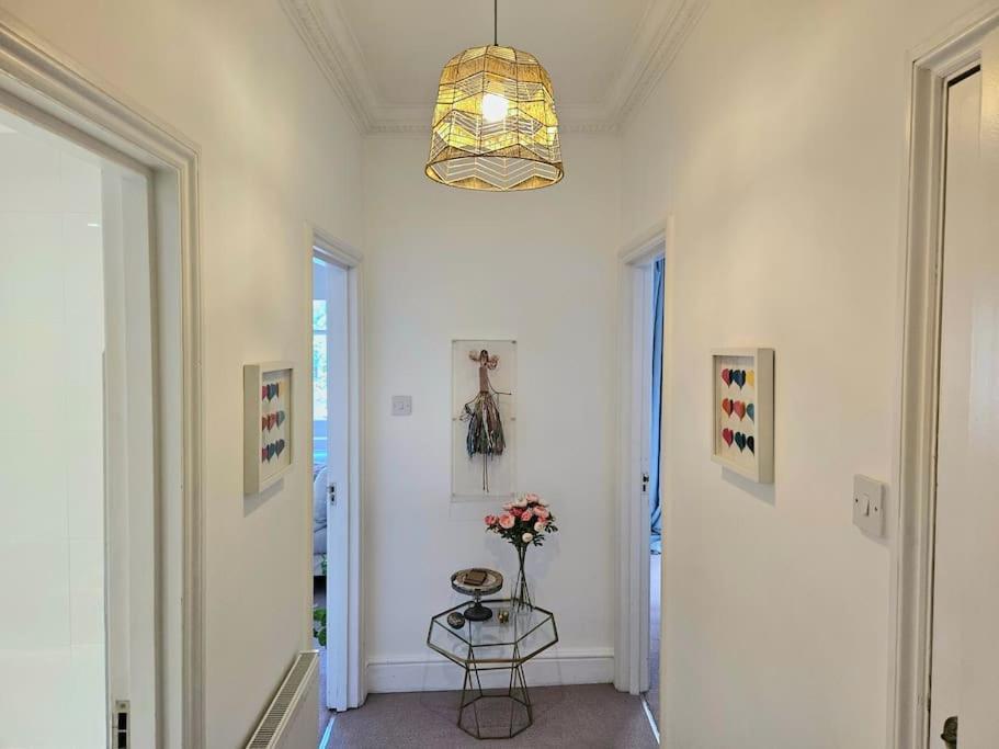 Cozy One Bedroom Next To Paddington Appartement *