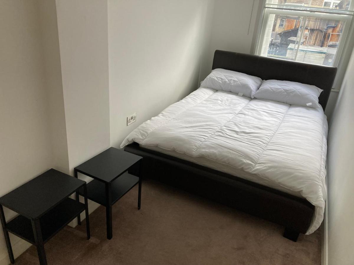 Two Double Bedroom Flat In Soho Apartment *