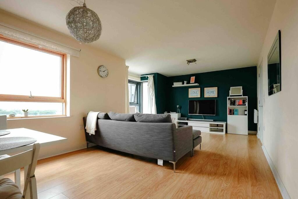 Luxurious Floor 2 Bedroom By Westfield And Abba! Appartement