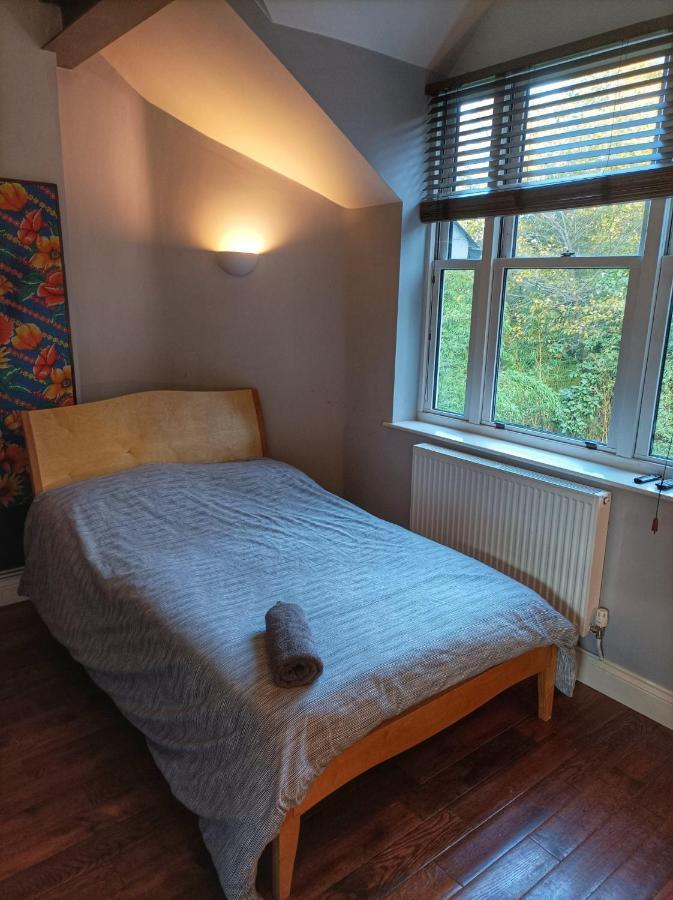 Self-contained Studio In Central Property Unit 4 Habitación en casa particular *