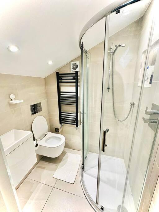 Luxurious 2 Bedroom Flat In Apartamento