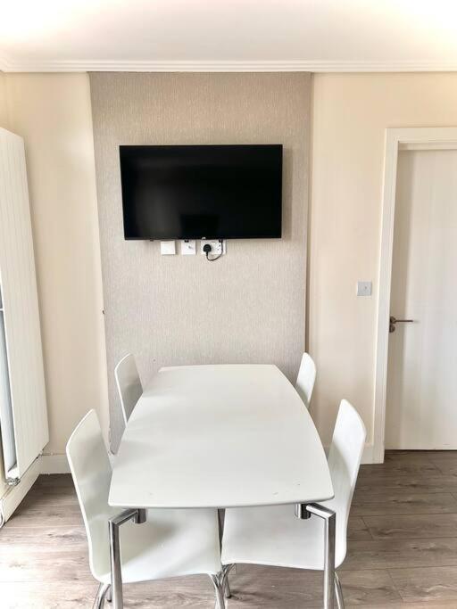 Luxurious 2 Bedroom Flat In * Londres