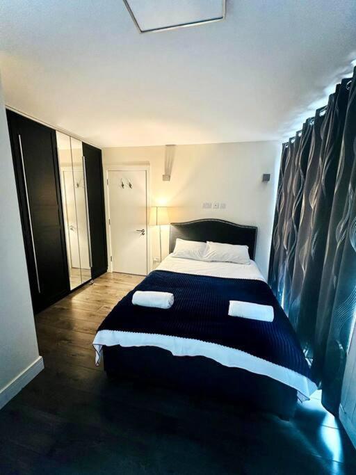 Luxurious 2 Bedroom Flat In * Londres