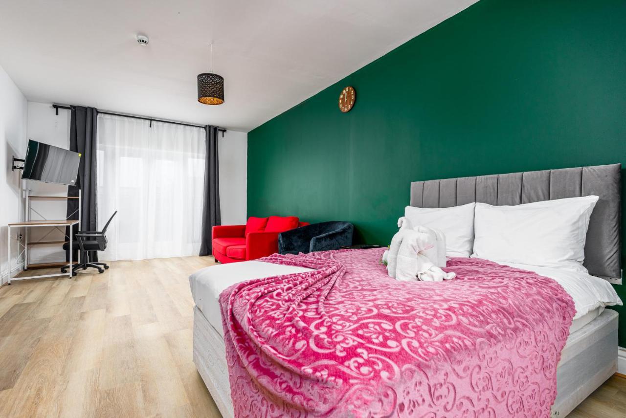 Gate Hotel