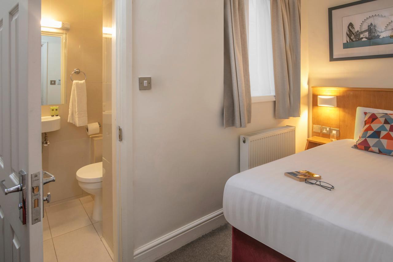 Queensway Hotel, Sure Collection By Western 3* Londres