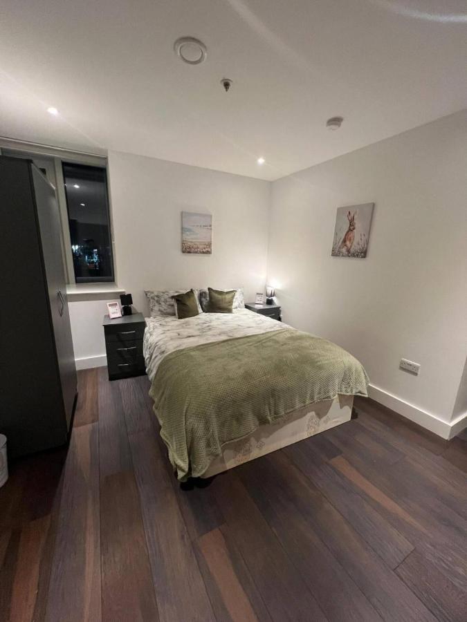 2 Bedroom Flat In Bp65