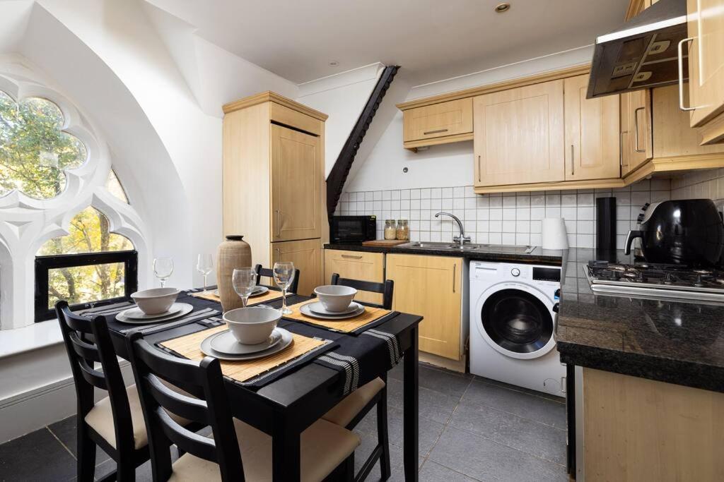 Penthouse Church Conversion * Londres