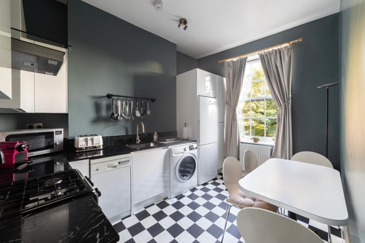 Ultra London, Modern Flat In Leafy Street *