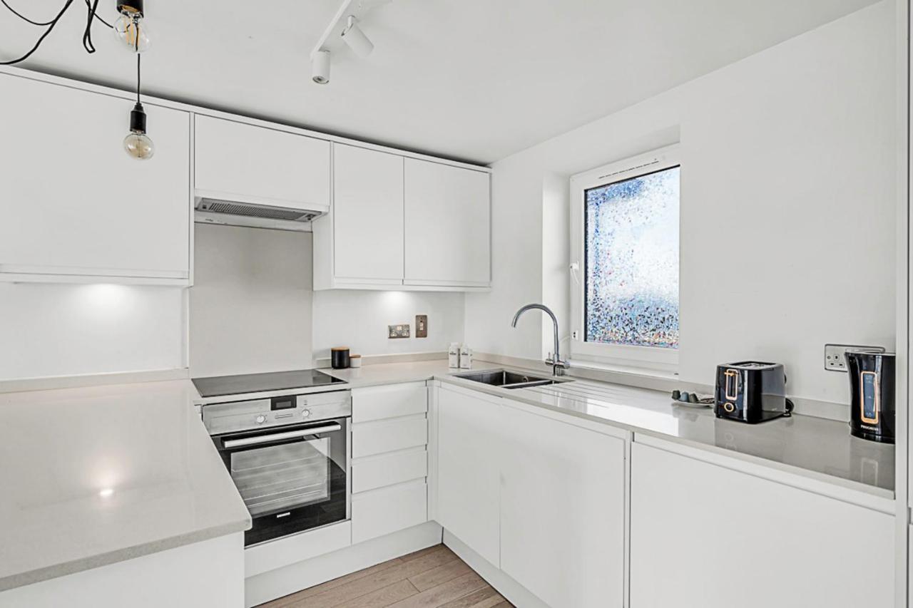 Relay Radiant Chelsea Flat With View * Londres