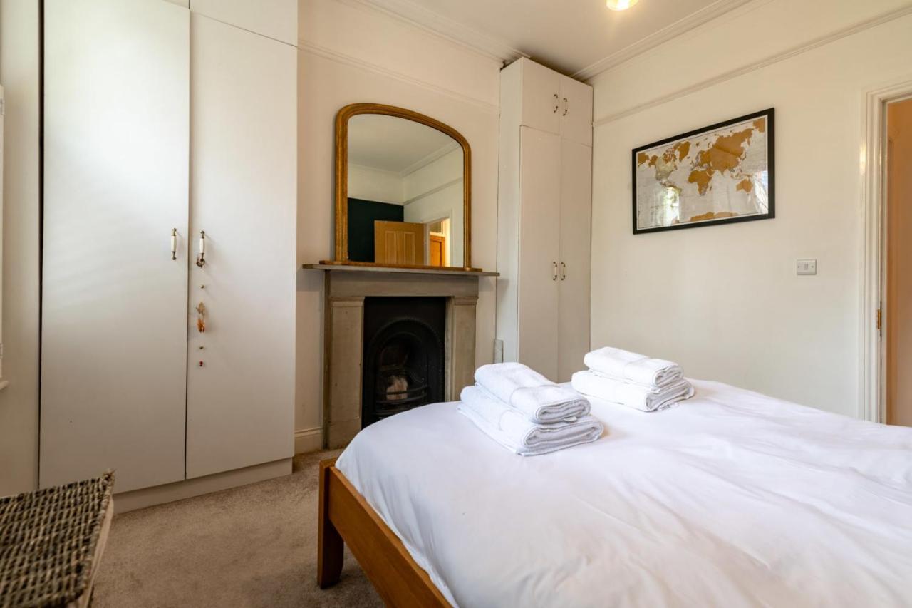 Appartement Beautiful Two Bed Abode In South West Londres