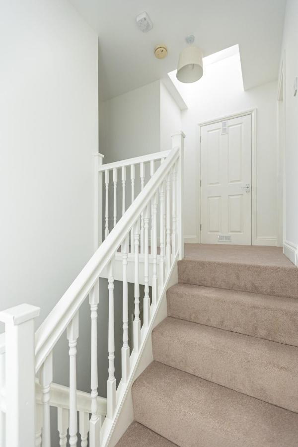 Spacious 4br 3-storey Townhouse In Lively Deptford Ferienhaus London