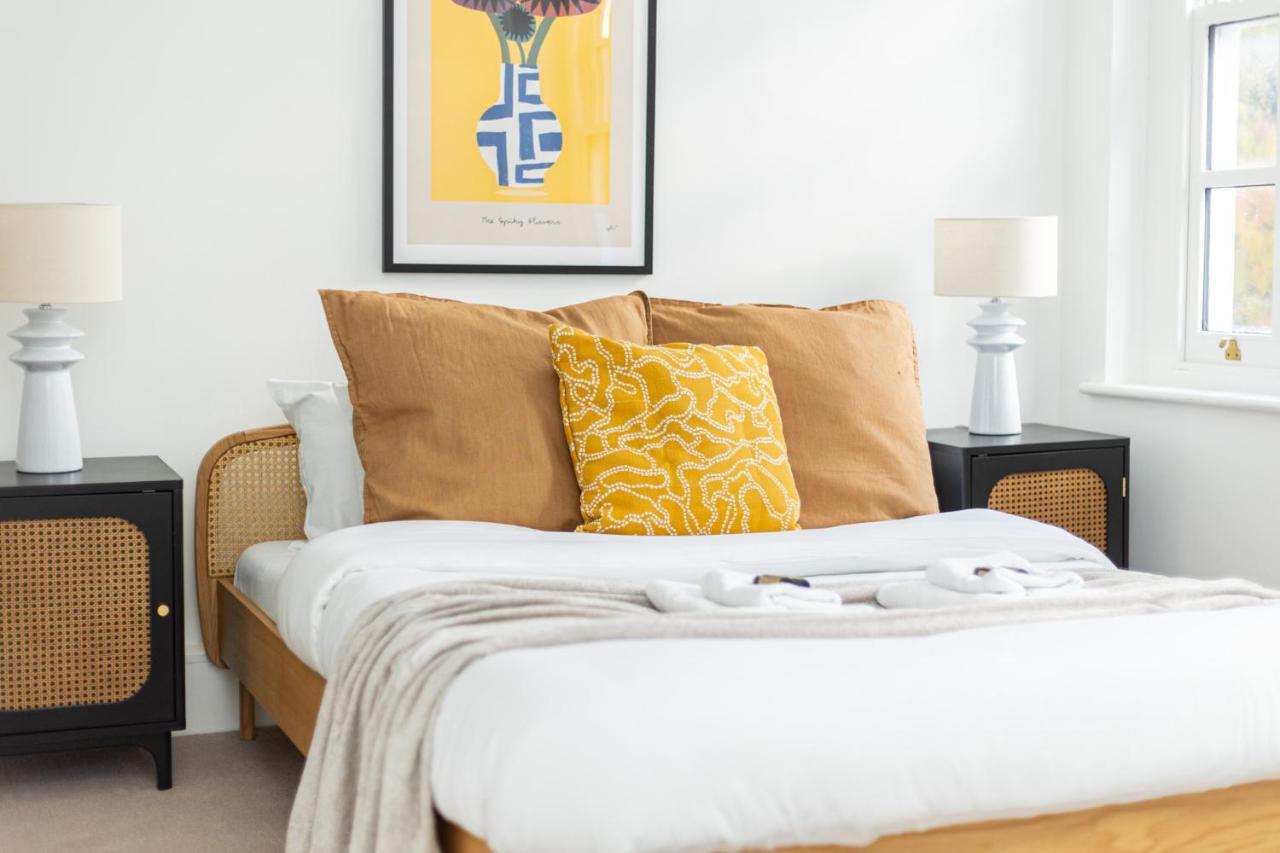 Spacious 4br 3-storey Townhouse In Lively Deptford Casa de Férias