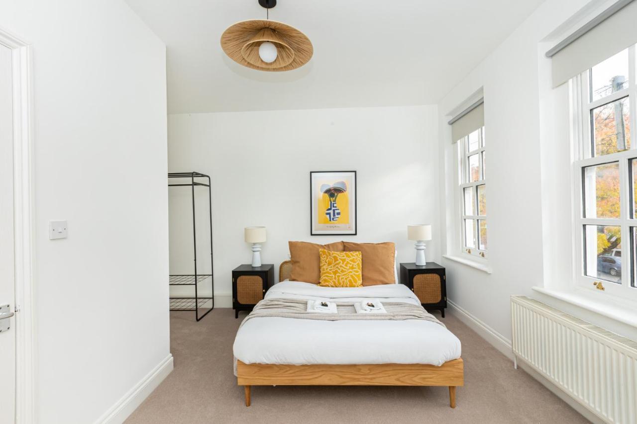 Spacious 4br 3-storey Townhouse In Lively Deptford Ferienhaus