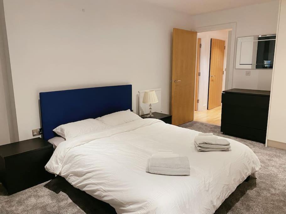 1 Bed 1 Bath Modern Zone 2 Londres
