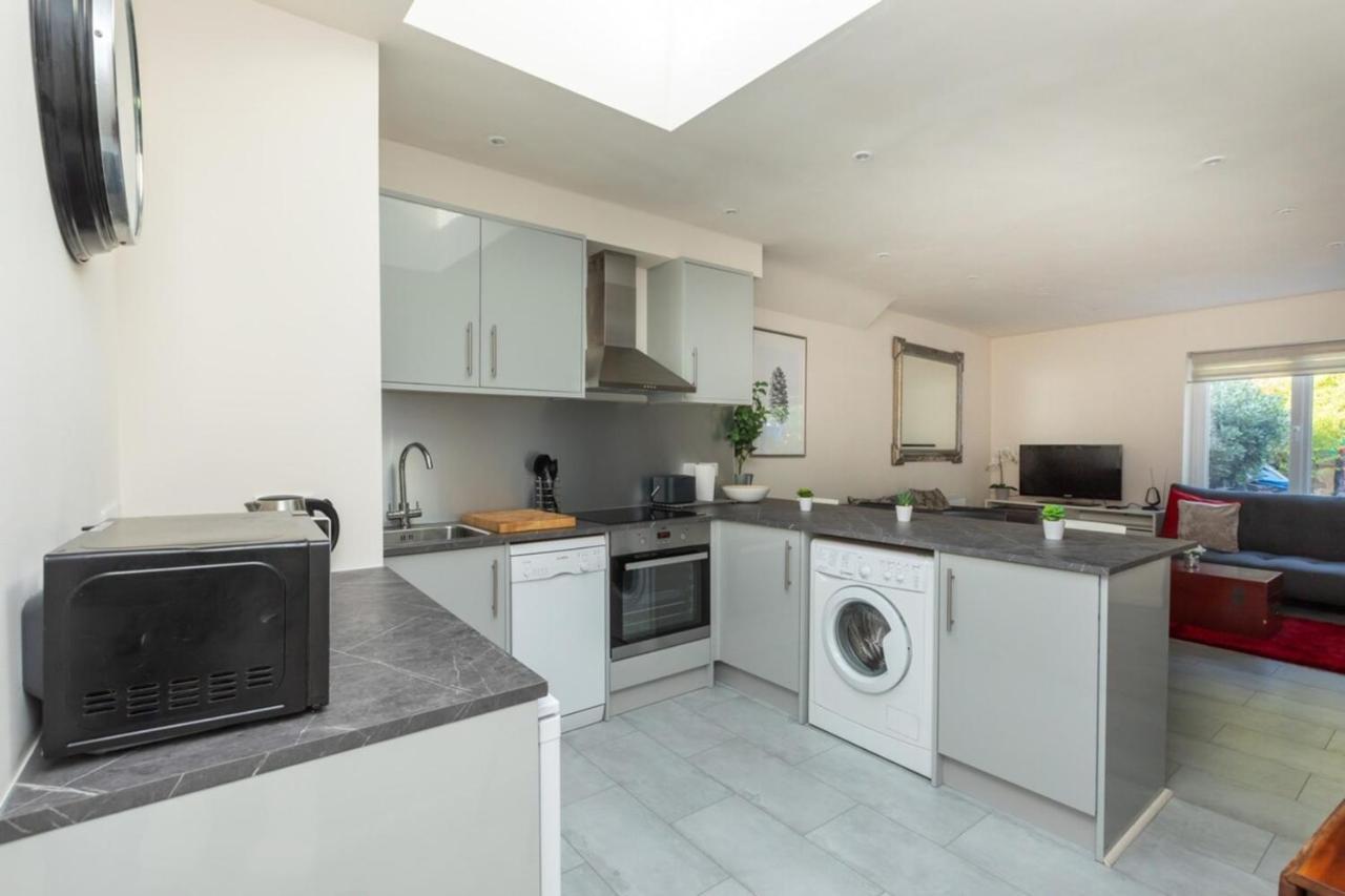 Bright & Contemporary 1bedroom Annexe - Herne Hill! Londres