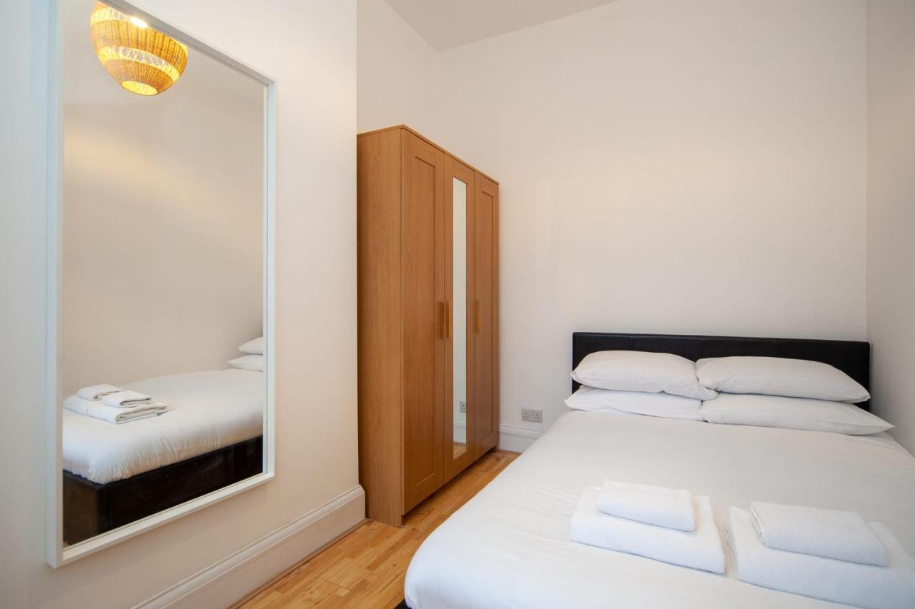 Comfortable 2 Bedroom In Tooting Appartement *