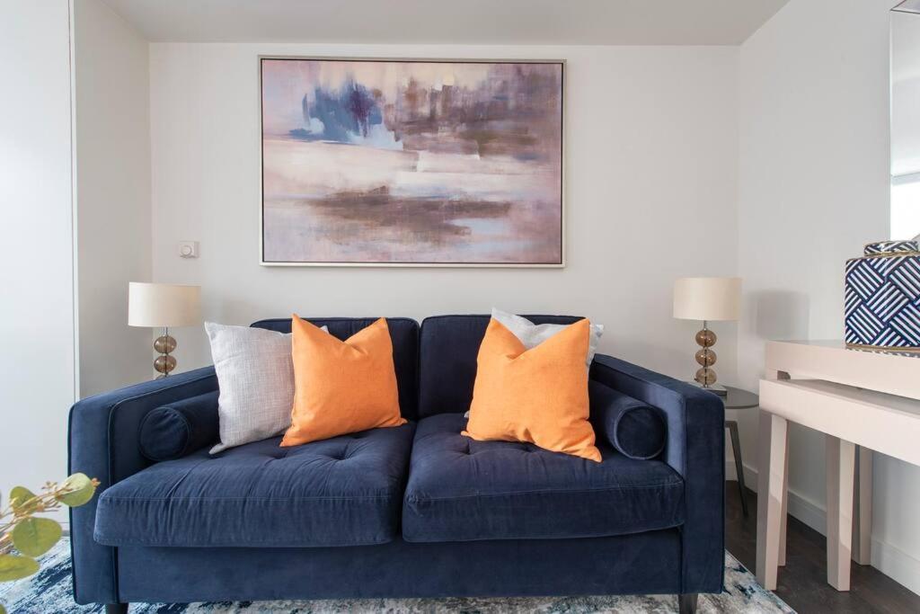 Elevated Elegance: 1br 1ba Flat In Wellmeadow Rd Appartement