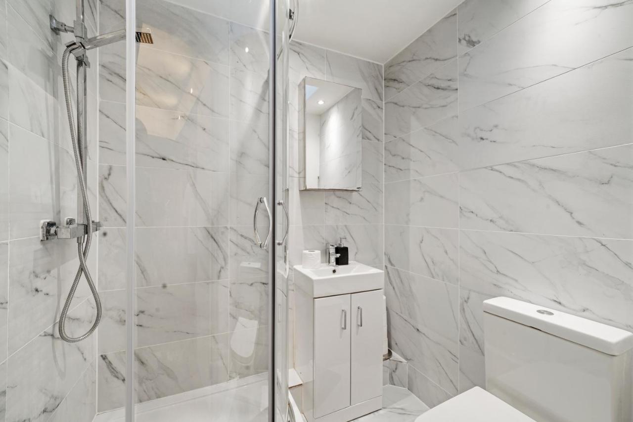 Stunning Flat In Fulham - Great Views!- Sleeps 6 Apartamento Londres