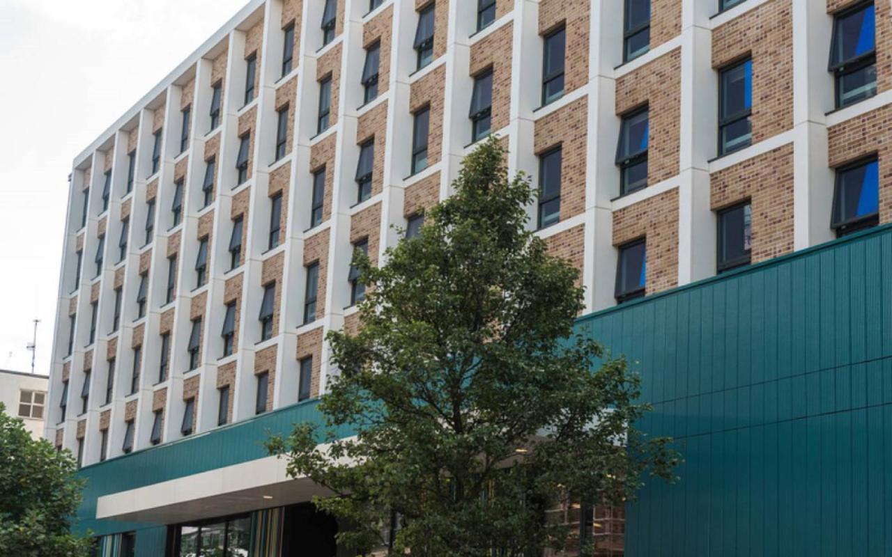 Astor College Apartamento