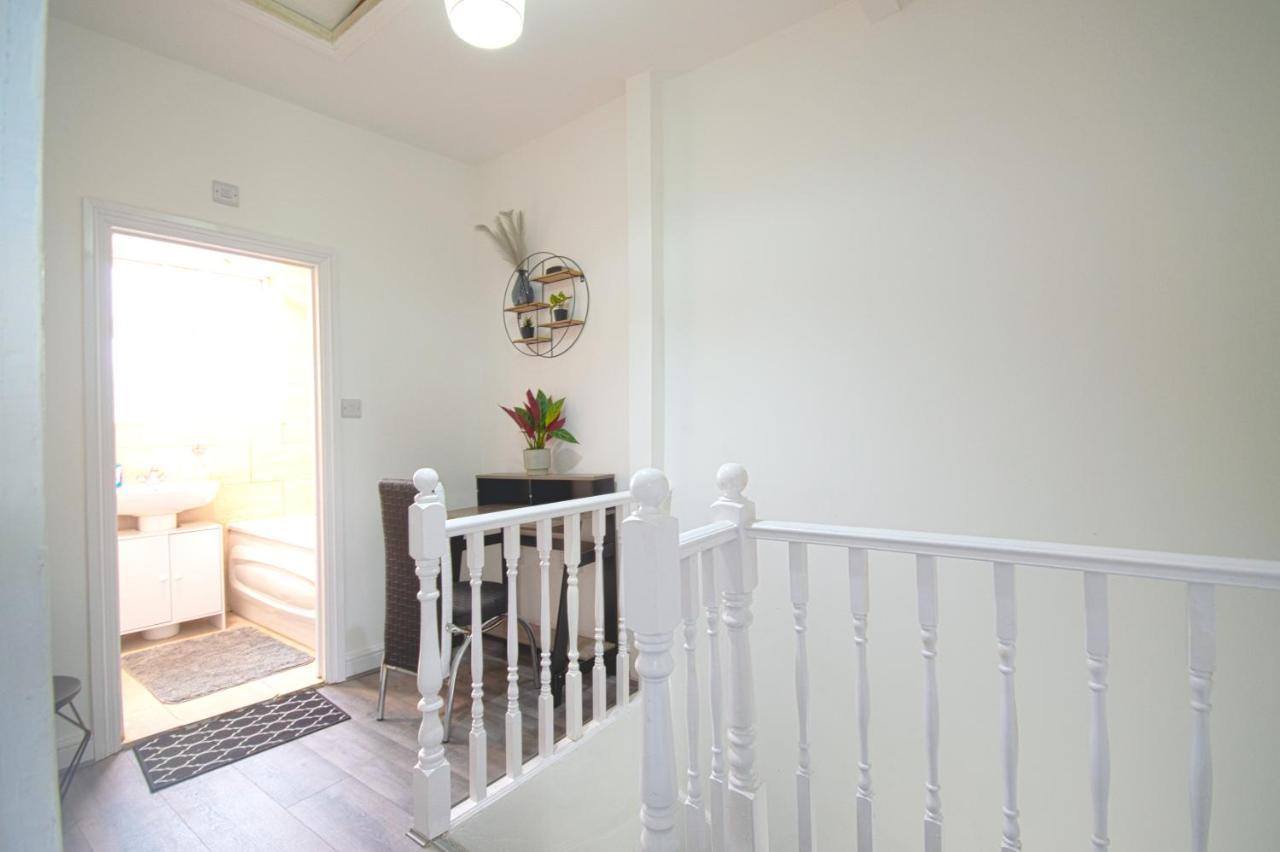 Cosy Family W/wi-fi, Parking, Self Check-in Londres