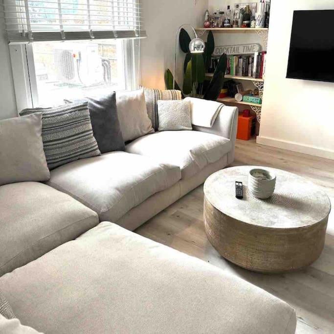 Stunning 2 Bedroom Flat Camden Appartement *