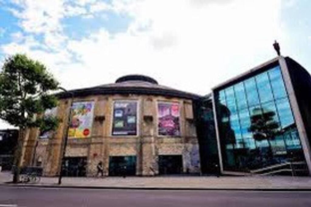 Stunning 2 Bedroom Flat Camden