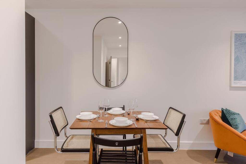 The Ladywell In Lewisham Apartment