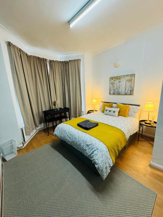 2 Bedrooms House Near Central Casa de Férias Londres