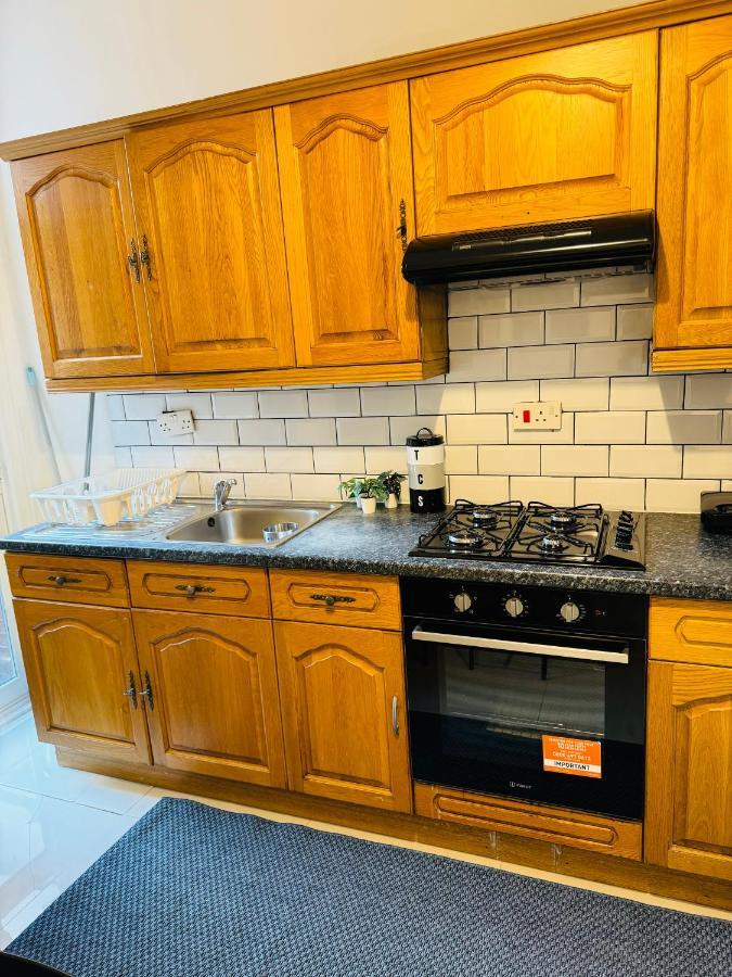 2 Bedrooms House Near Central Casa de Férias Londres