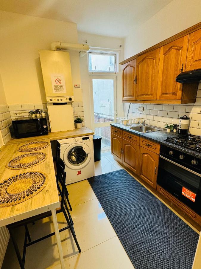 2 Bedrooms House Near Central Casa de Férias *