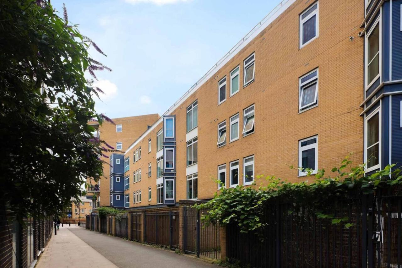 Beautiful & Vibrant 2bd W Balcony - Hackney! Londres