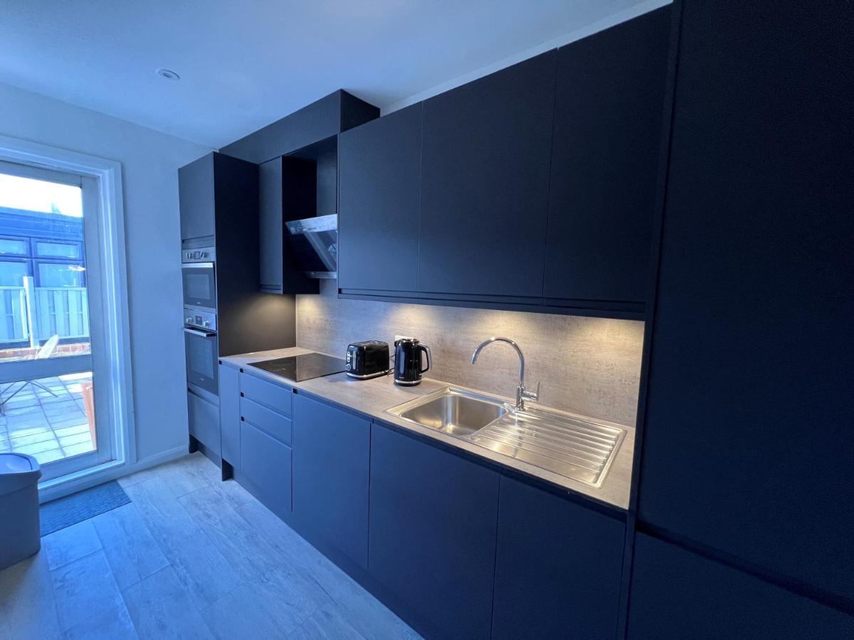 Apartamento Flat In With Large Patio Londres