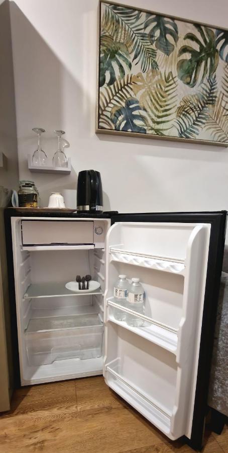 Chanel Ensuite Double Quarto em Acomodações Particulares Londres