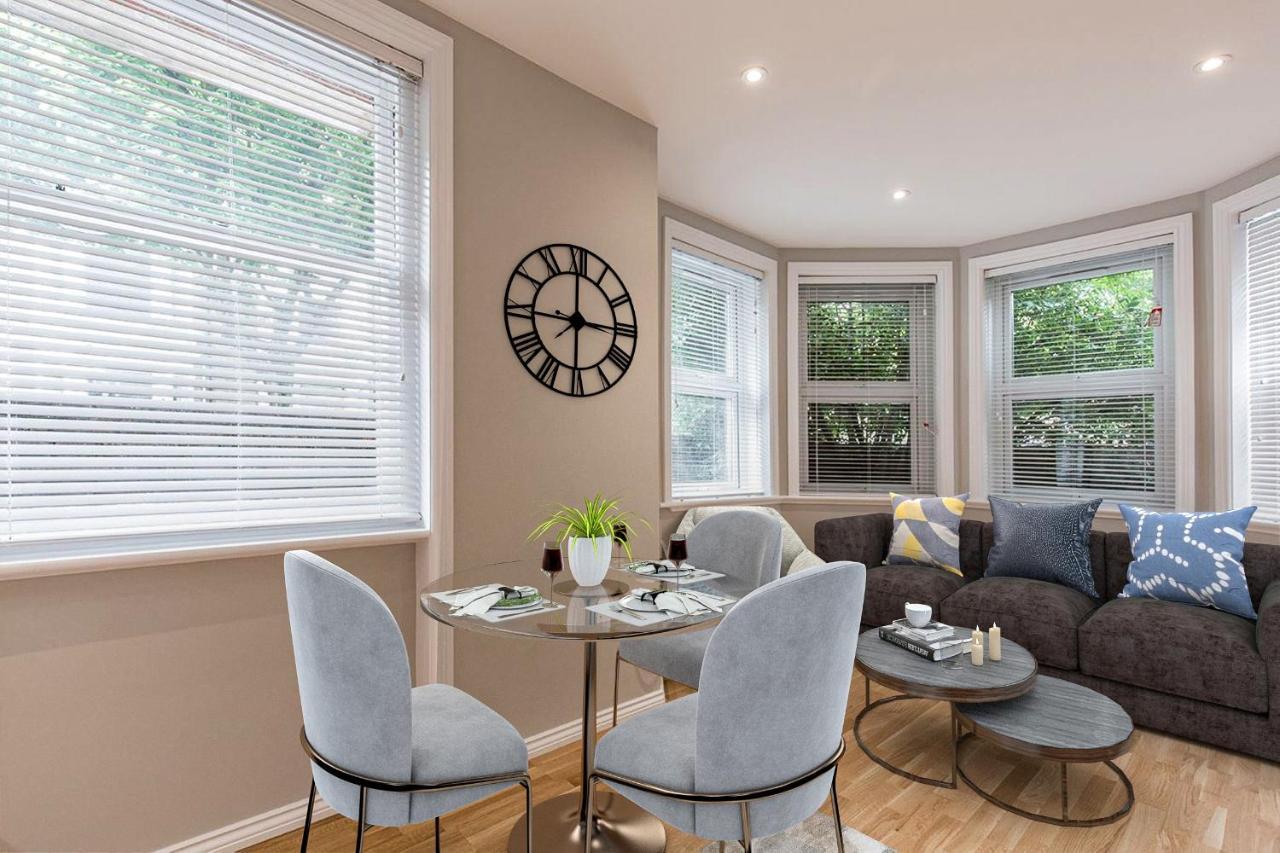 Kensington Olympia Apartment, Breakfast Apartamento