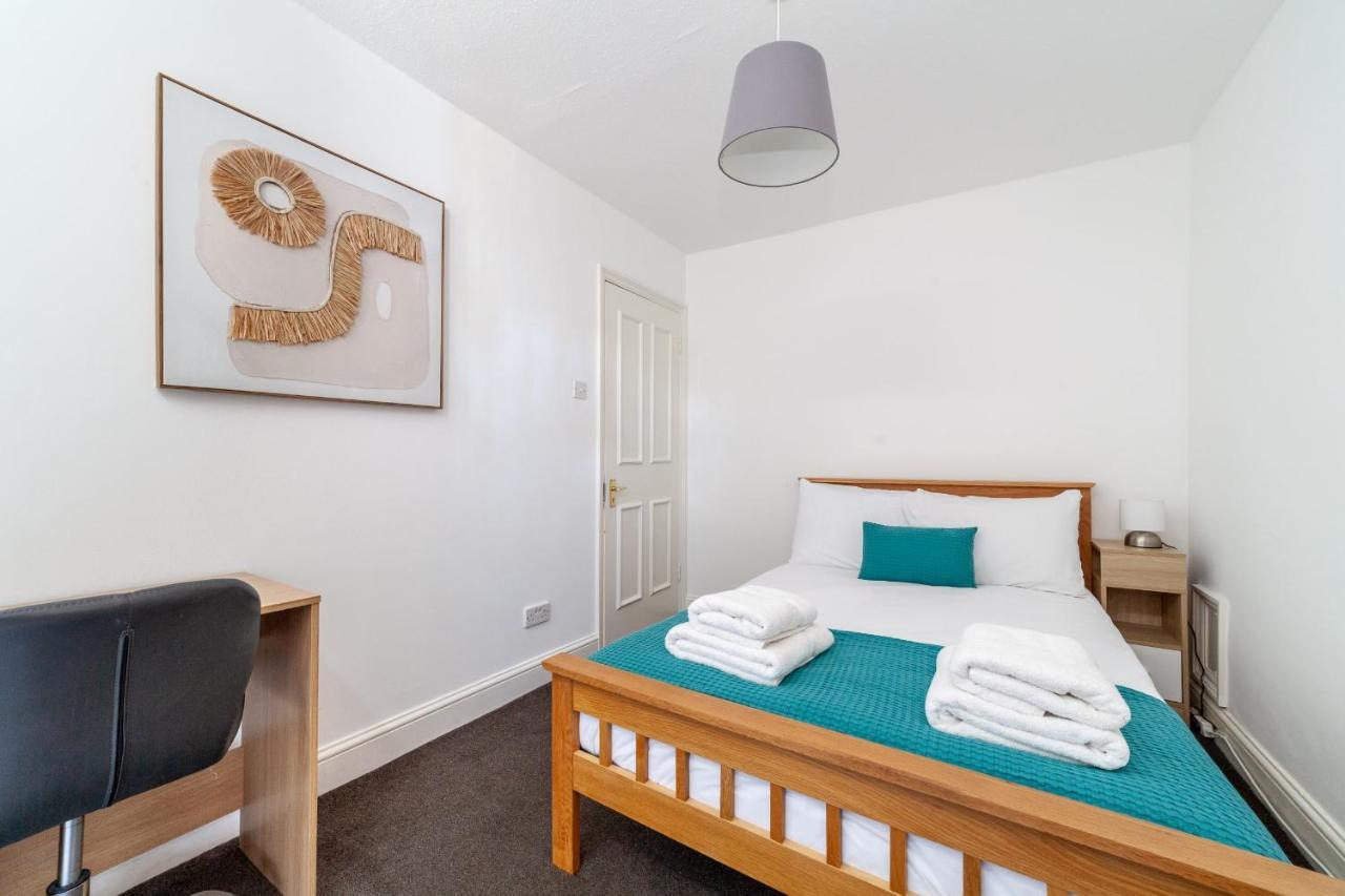 Period Victorian Abode In Idyllic Kings Cross
