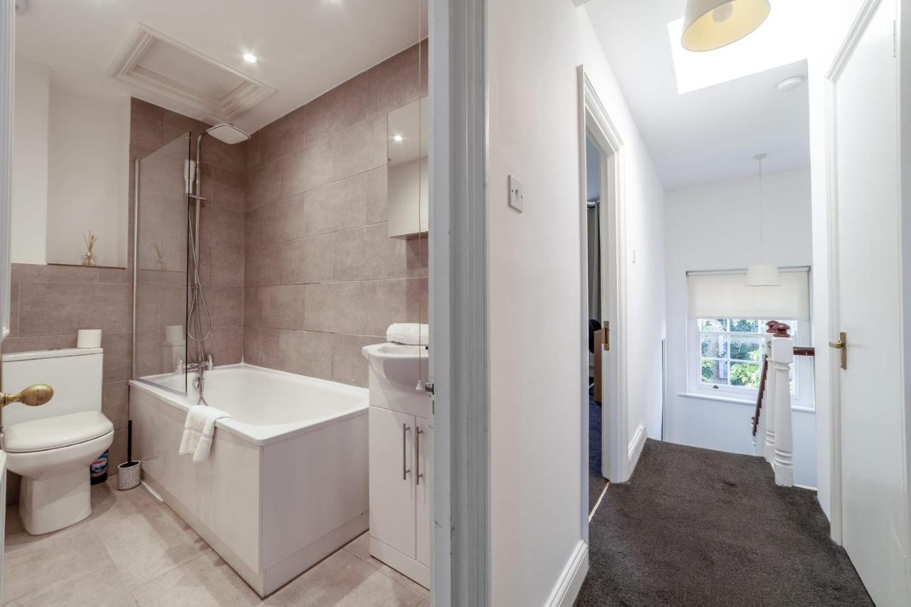 Apartment Period Victorian Abode In Idyllic Kings Cross *