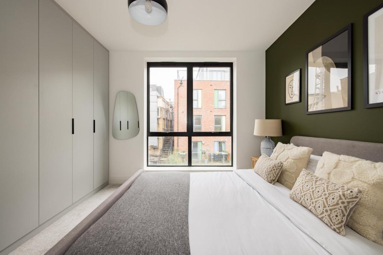 The Wembley Hideout - Stylish 2bdr Flat With Balcony