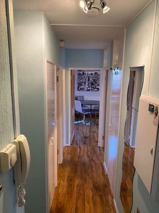 Entire Flat, Comfortable 2 Double Bedrooms