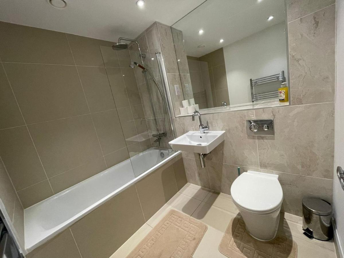 Lovely 2 Bedroom Apartamento *
