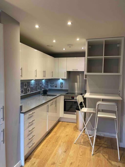 Apartamento Skyline View - Of London. *