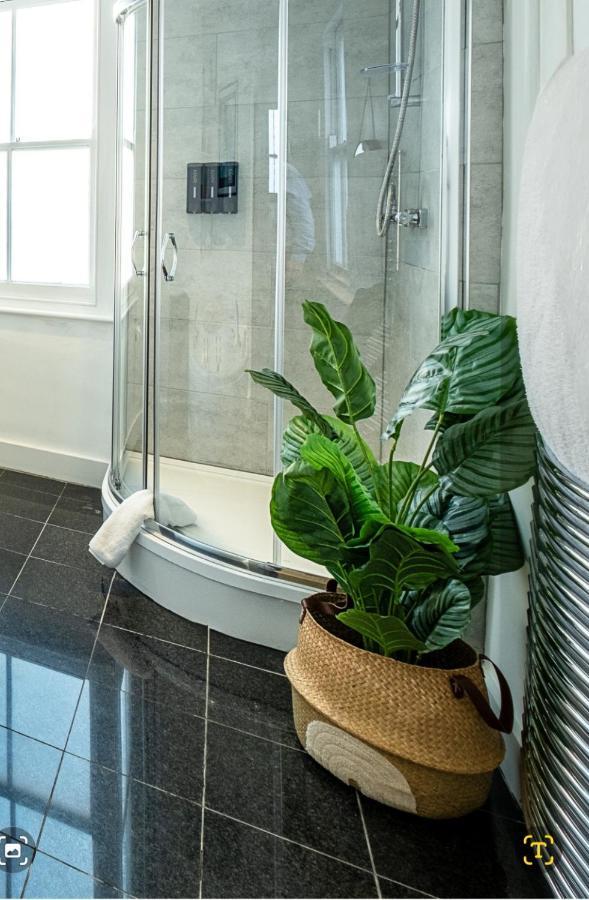 Stylish & Cosy 3bdr In Fulham With Roof Terrace Appartement Londen