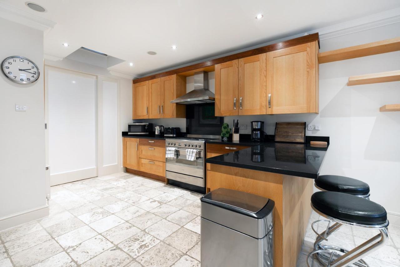 Beautiful 4 Bedroom House Near Paddington Station * Londres